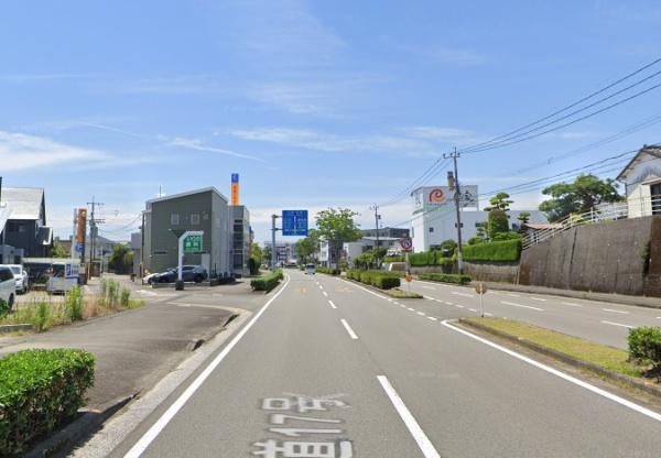 　前面道路含む現地写真　