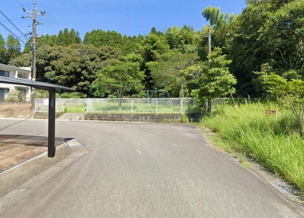 　前面道路含む現地写真　