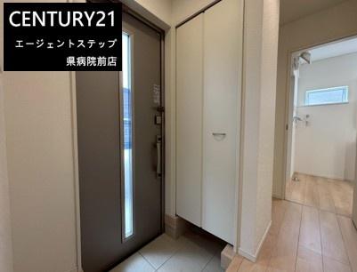 　玄関　玄関の収納が便利です