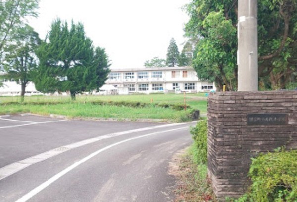 　国富町立八代小学校（小学校）／2509m　
