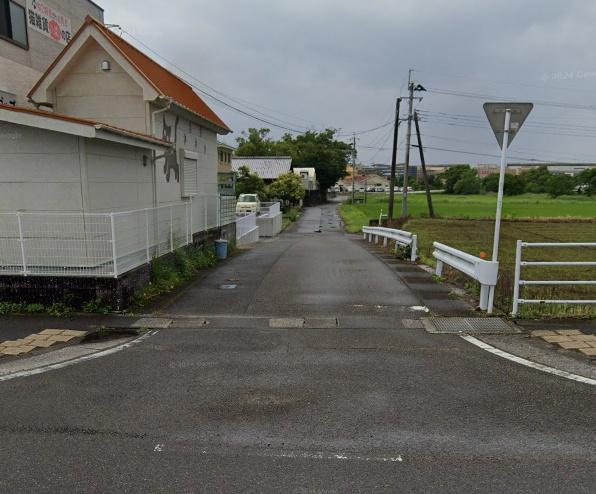 　前面道路含む現地写真　