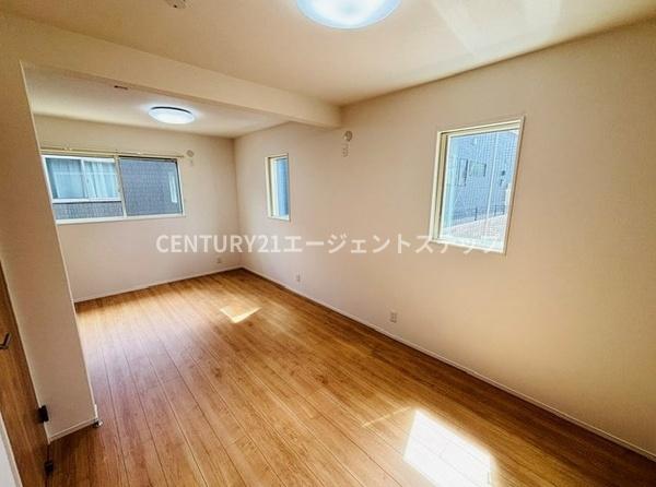 　洋室　明るい洋室が魅力です