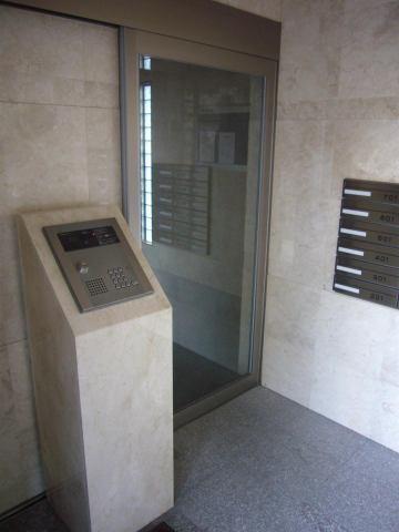 　エントランス　オートロック