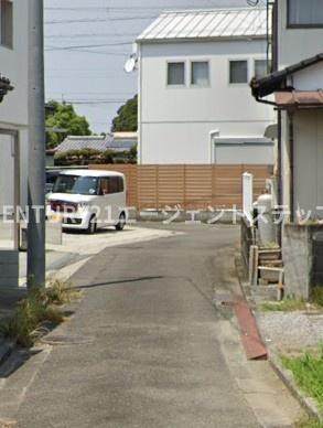 　前面道路含む現地写真　