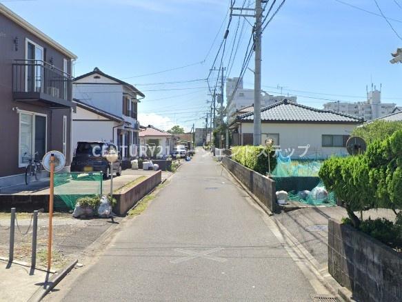 　前面道路含む現地写真　