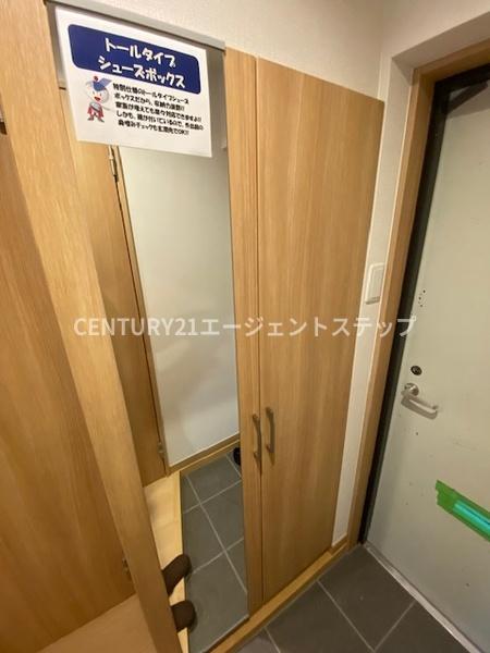 　玄関　シューズボックス