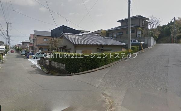 　前面道路含む現地写真　