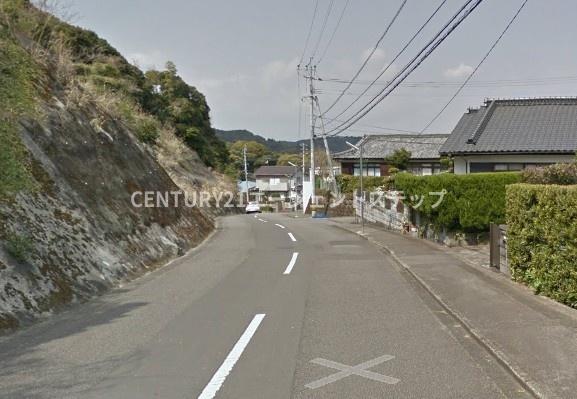 　前面道路含む現地写真　