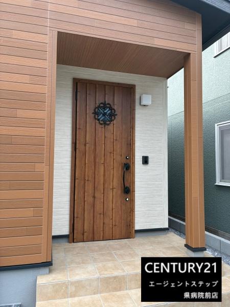 　玄関　玄関が印象的な一枚です