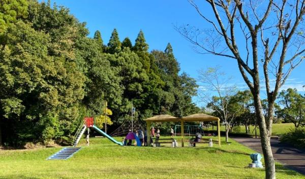 　生目台公園（公園）／634m　