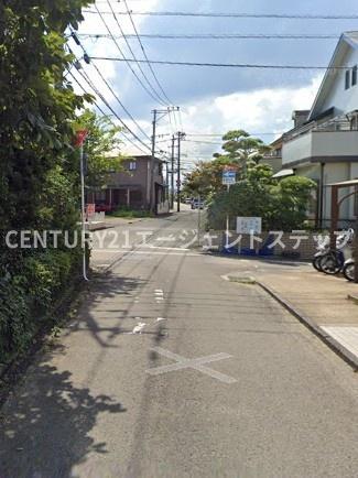 　前面道路含む現地写真　