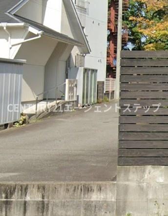 　前面道路含む現地写真　