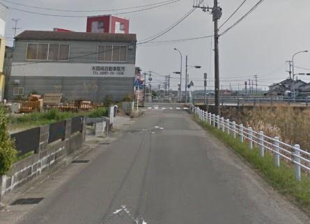 　前面道路含む現地写真　