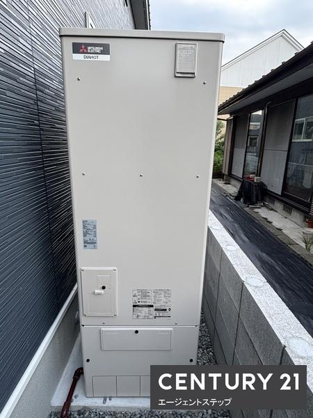 　その他現地　室外機設置で便利な設備です
