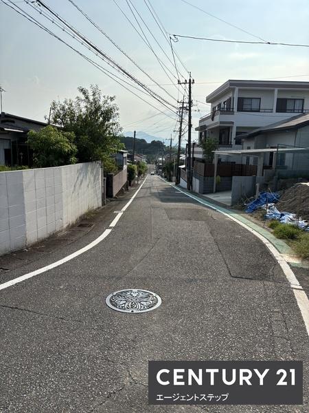 　前面道路含む現地写真　
