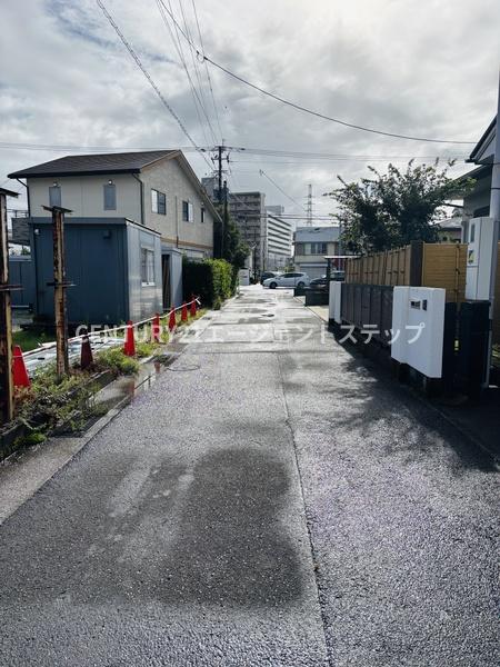 　前面道路含む現地写真　