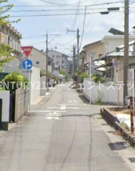 　前面道路含む現地写真　
