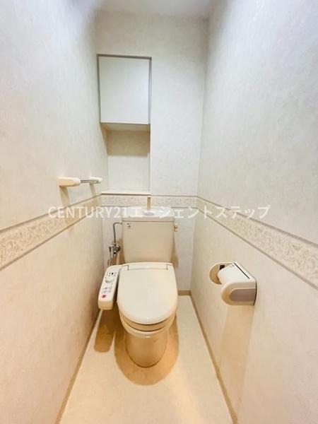 サーパス青葉町　トイレ　明るさが魅力のトイレ空間です