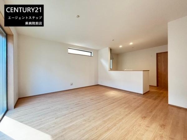 　リビング　リビングは明るい空間です