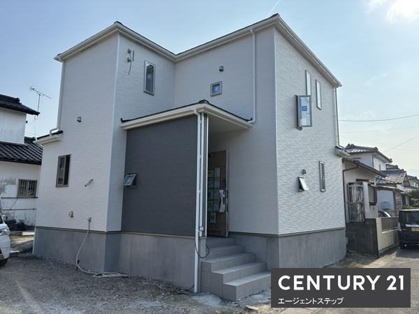 　その他現地　外観が特徴的な住宅です
