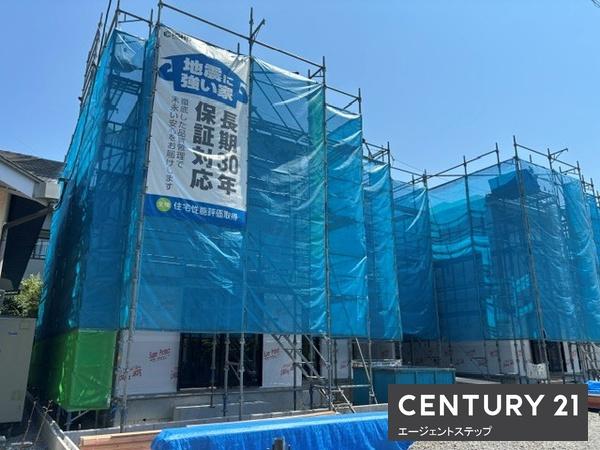 　その他現地　外観建築中