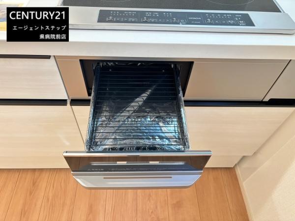 　キッチン　キッチンに便利なグリル付きです