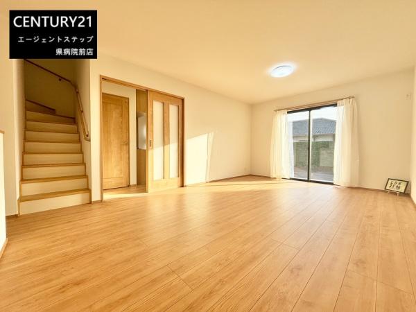 　リビング　リビングが広々としています