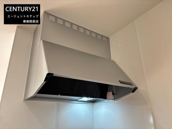 　キッチン　キッチンのレンジフードです