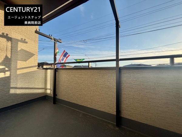 　バルコニー　バルコニーが開放的です