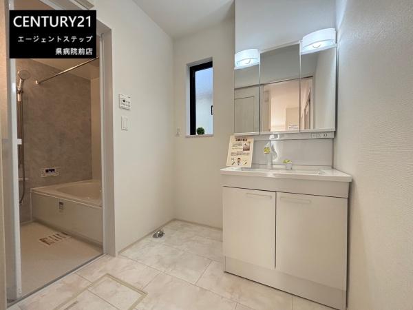 　洗面台・洗面所　洗面台・洗面所が広々しています