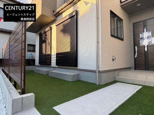 　庭　緑が映える庭スペースです