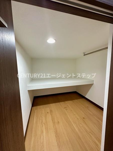　収納　ウォークインクローゼット