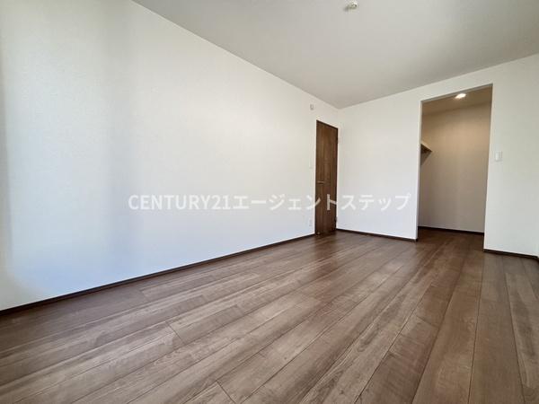 　洋室　落ち着いた洋室です