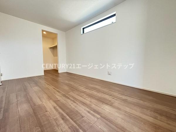 　洋室　洋室が明るい雰囲気です