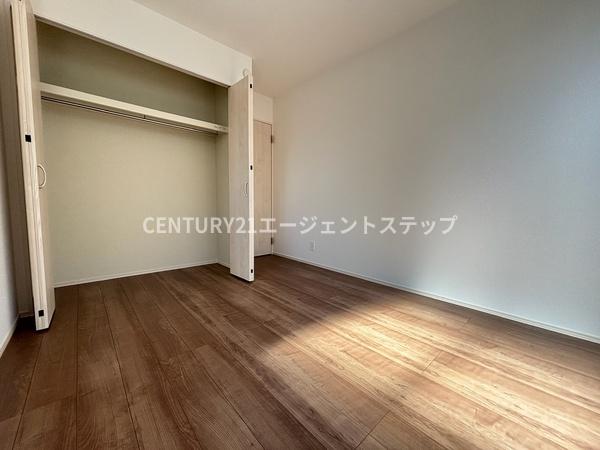 　洋室　洋室の広さが感じられます