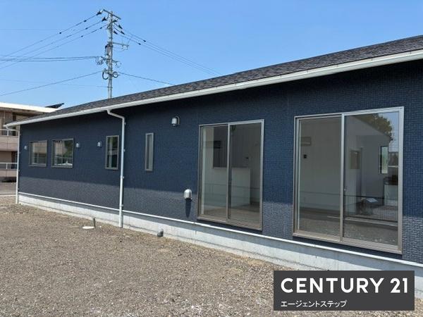 　その他現地　外観が落ち着いた平屋です