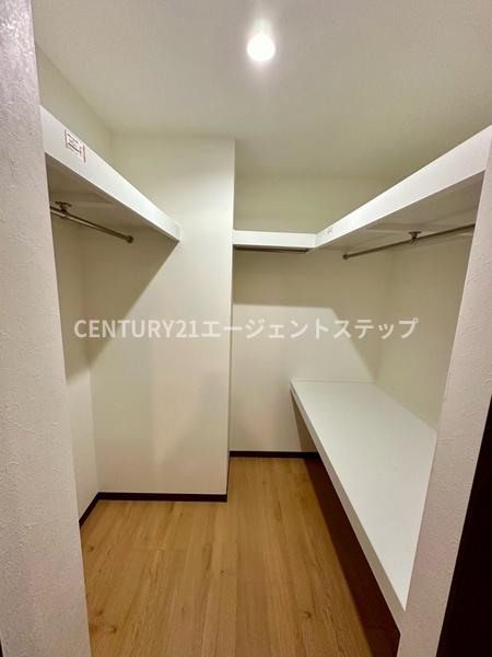 コンフォール霧島　収納　ウォークインクローゼット