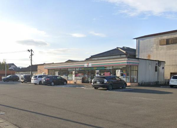 　セブンイレブン都城上川東2丁目店（コンビニ）／812m　
