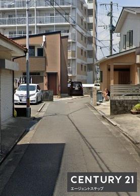 　前面道路含む現地写真　前面道路含む現地写真です