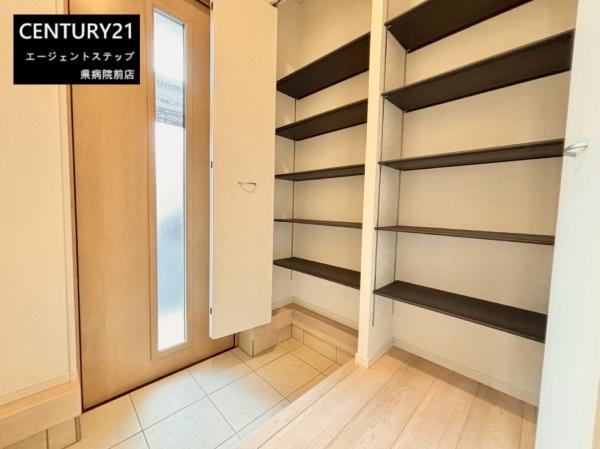 　収納　便利な収納スペースです