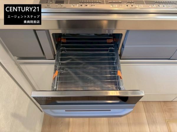 　キッチン　キッチンのグリル収納が便利です