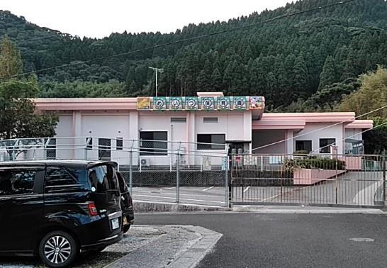 　認定こども園めいつ保育園（幼稚園・保育園）／1794m　