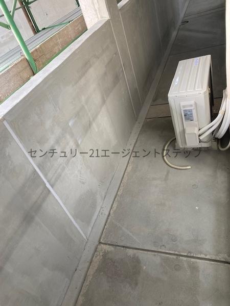 Chisel　バルコニー　