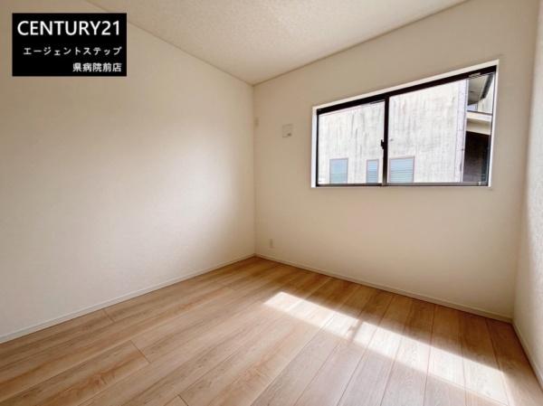 　洋室　明るい洋室が魅力です