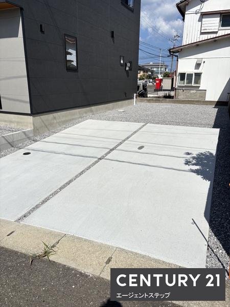 　駐車場　使いやすい駐車場です