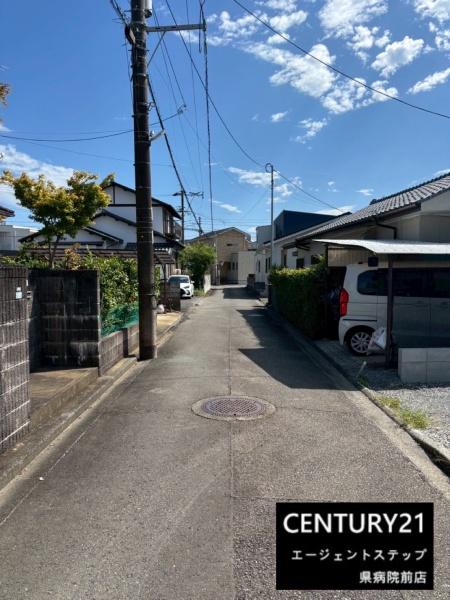 　前面道路含む現地写真　前面道路含む現地写真が特徴です