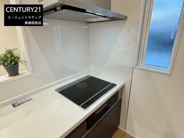 　キッチン　明るいキッチンが魅力です