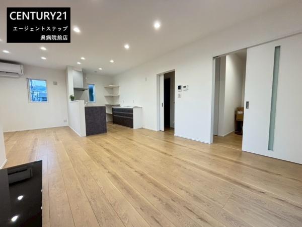 　リビング　リビングが広々としています