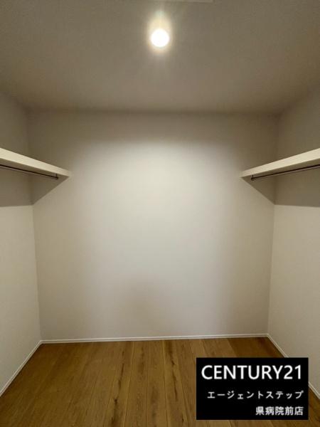 　収納　広々とした収納スペースです