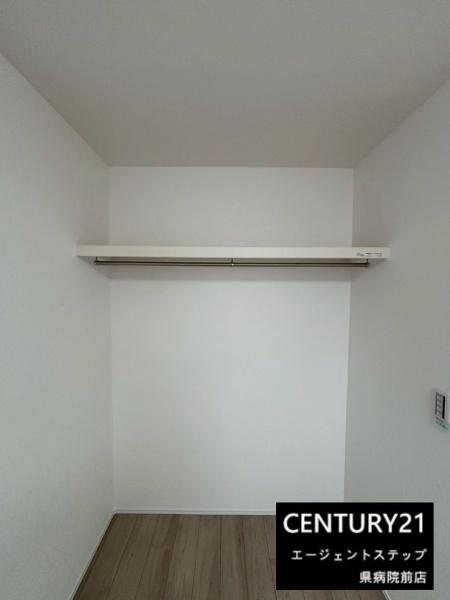 　収納　シンプルな収納スペースです